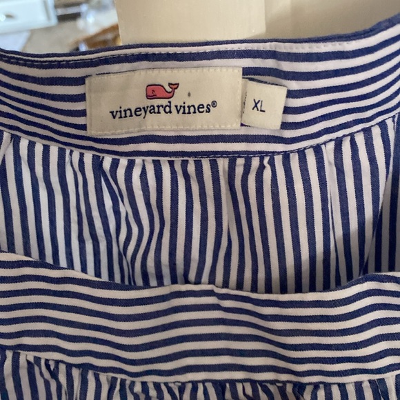 VINEYARD VINES Geo Prep Embroidered Open Neck Top - Picture 2 of 5